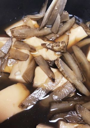 簡単！鯛のアラ出汁で作る豆腐と根菜の煮物-レシピのメイン写真