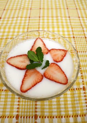 イチゴ牛乳寒天-レシピのメイン写真