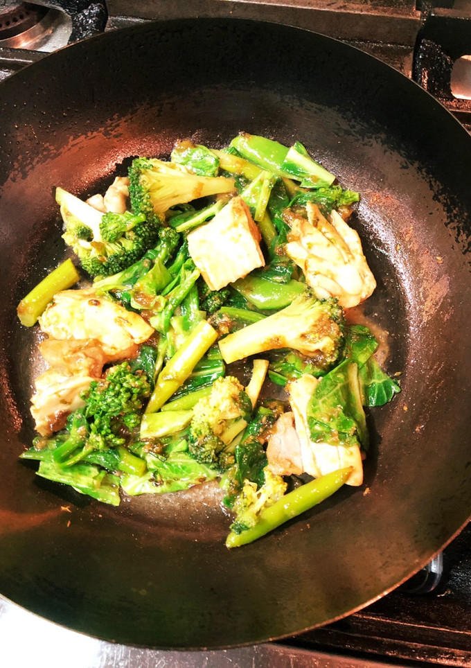 ふきのとう味噌で炒めた鶏と春野菜-レシピのメイン写真