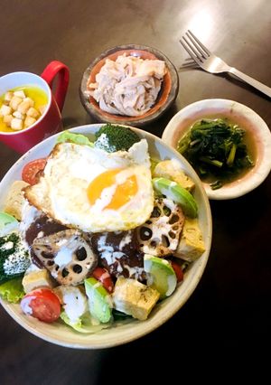ハンバーグが残ったらロコモコに！-レシピのメイン写真
