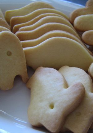 さくっと簡単♪型抜きクッキー-レシピのメイン写真