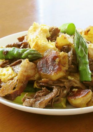 牛こま切れ肉とアスパラのオイスター炒め-レシピのメイン写真