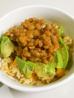 おかかチーズアボカド納豆ごはん-レシピのメイン写真