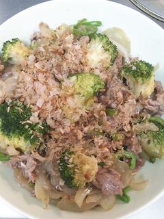 牛肉とブロッコリーのおかかいため-レシピのメイン写真