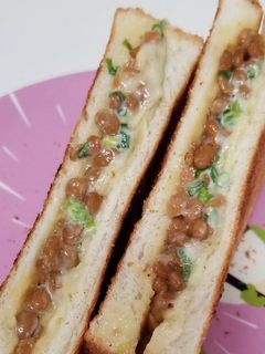 簡単 納豆チーズトースト-レシピのメイン写真