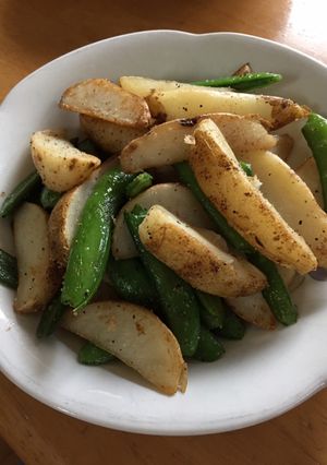 冷凍ポテトとスナップエンドウ炒め-レシピのメイン写真