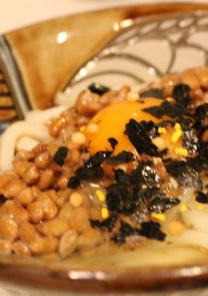 簡単たまご納豆うどん-レシピのメイン写真