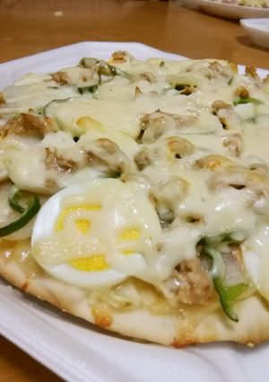 市販のピザをアレンジ　ごちそうピザ-レシピのメイン写真