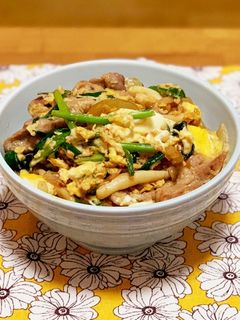 めんどくさい日の簡単豚肉の卵とじ丼-レシピのメイン写真