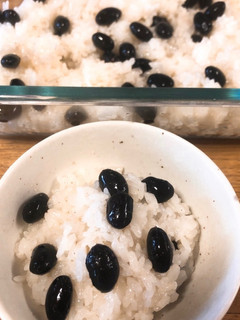 もち米の黒豆ごはん 簡単混ぜるだけ-レシピのメイン写真