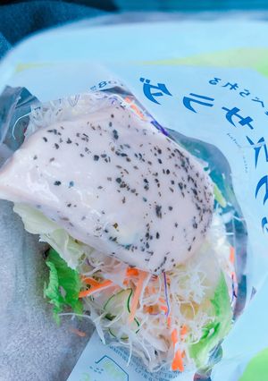 材料2つ！袋キャベツサラチキ-レシピのメイン写真