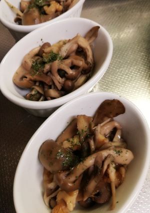 茸と胡桃のバターソテー-レシピのメイン写真