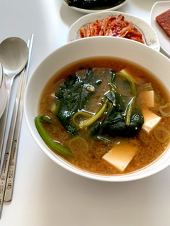 【韓国家庭料理】ほうれん草の味噌汁-レシピのメイン写真