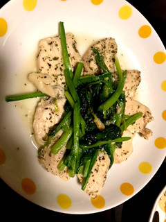 鶏胸肉のほうれん草添えガーリック風味-レシピのメイン写真