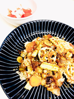 肉と根菜チャーハン フライドオニオンがけ-レシピのメイン写真