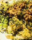 納豆をトッピングする●塩焼そば