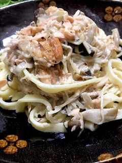 サーモンきのこクリームパスタ-レシピのメイン写真