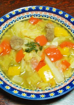 春キャベツと野菜たっぷりの牛肉スープ-レシピのメイン写真