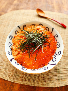 1分で完成☆いくらと鮭の親子丼-レシピのメイン写真