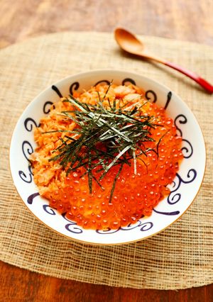 1分で完成☆いくらと鮭の親子丼-レシピのメイン写真
