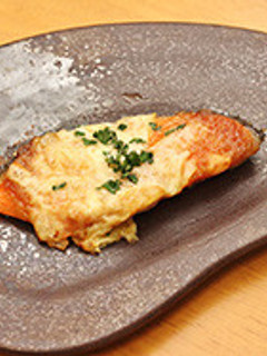 鮭の味噌+MCTオイルマヨのチーズ焼き-レシピのメイン写真