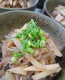 糸こんにゃくとメンマ 大葉にんにく醤油で