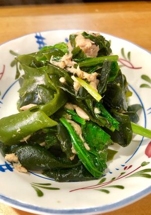 旬おかず 生わかめxほうれん草の炒めもの-レシピのメイン写真