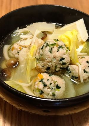 はんぺん入り肉団子の鍋-レシピのメイン写真