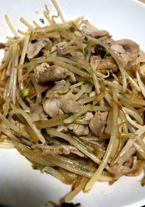 包丁いらず！豚こまともやしの炒め物-レシピのメイン写真