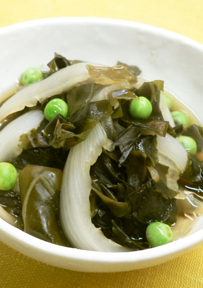 乾燥わかめと玉ねぎの煮物-レシピのメイン写真