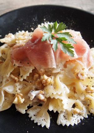 胡桃と生ハムのマスカルポーネソースパスタ-レシピのメイン写真