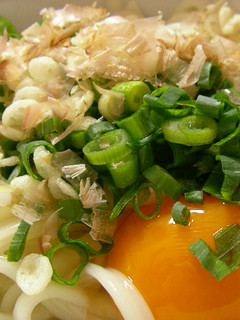 ひとりのお昼に、釜玉うどん-レシピのメイン写真