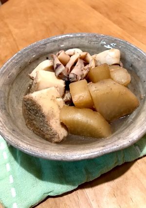 我が家の大根厚揚げイカの煮物-レシピのメイン写真