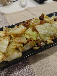 ホントに簡単!キャベツのガリバタ醤油炒め-レシピのメイン写真