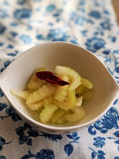 簡単セロリの浅漬け-レシピのメイン写真