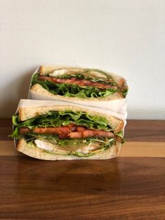 エビとアボカドのサンドイッチ-レシピのメイン写真