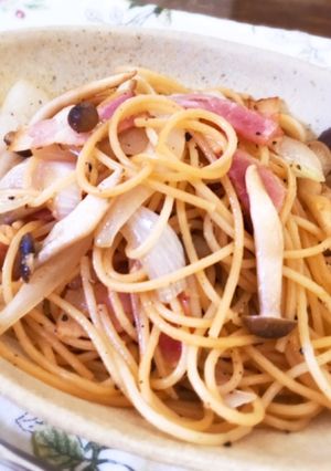 ベーコンときのこのガリバタ醤油パスタ-レシピのメイン写真