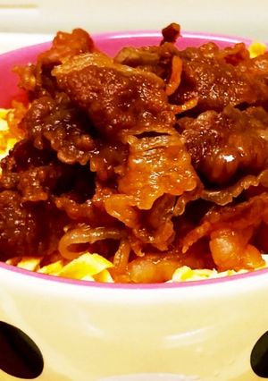 牛肉小間切れ☆変わり2色丼☆*°-レシピのメイン写真