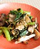 小松菜と焼ききのこのゆかり塩昆布和え