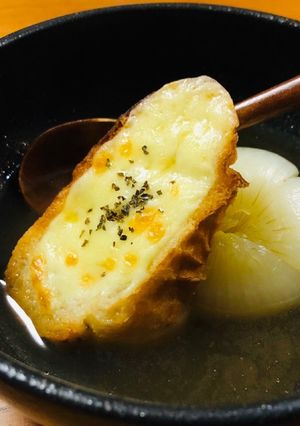 まるごと新玉ねぎのオニオングラタンスープ-レシピのメイン写真