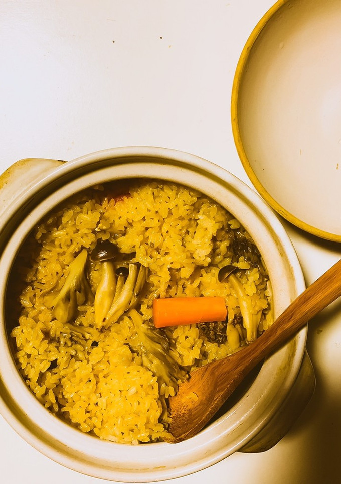 簡単！土鍋で鶏むね肉きのこの炊き込みご飯-レシピのメイン写真