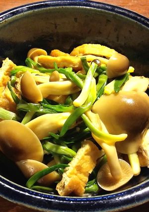 おおしめじと庄内浅葱と薄揚げの煮物-レシピのメイン写真