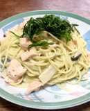 サーモンバジルクリームパスタ