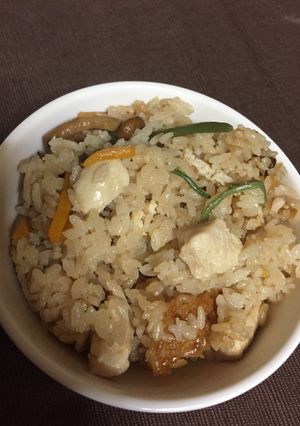 安定旨い＊山菜と鶏肉の炊き込みご飯-レシピのメイン写真