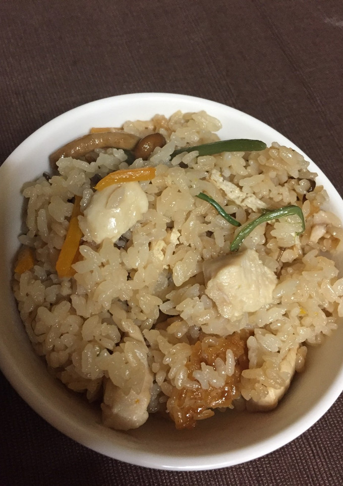 安定旨い＊山菜と鶏肉の炊き込みご飯-レシピのメイン写真