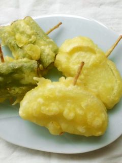 新たまねぎの串天ぷら♫-レシピのメイン写真