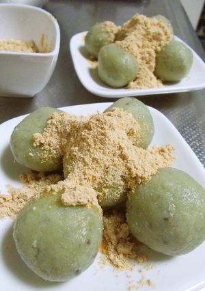抹茶入り豆腐白玉だんご~きな粉がけ♡-レシピのメイン写真