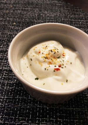 水切りヨーグルトで塗るチーズ！？-レシピのメイン写真