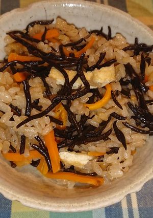 ひじきの炊き込みご飯～おうちで割烹～-レシピのメイン写真