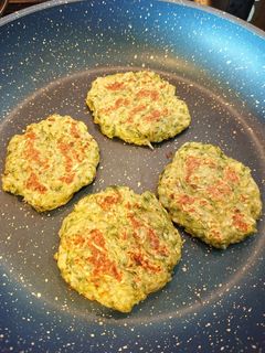離乳食後期〜水菜とキャベツのお好み焼き-レシピのメイン写真